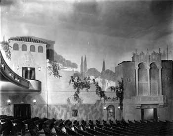 1946 view of the Auditorium House Left, from the Security Pacific National Bank Collection held by the Los Angeles Public Library (JPG)