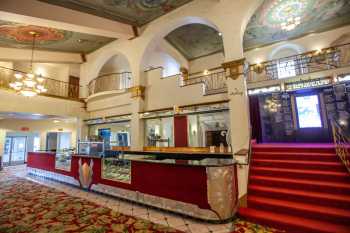 Fox Theater Bakersfield: Lobby Main Level Left