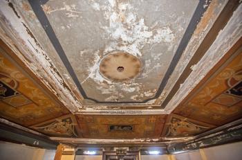 Fox Theatre, Fullerton, Los Angeles: Greater Metropolitan Area: Balcony Lobby ceiling