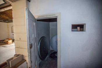 Fox Theatre, Fullerton, Los Angeles: Greater Metropolitan Area: Balcony Lobby cupboard