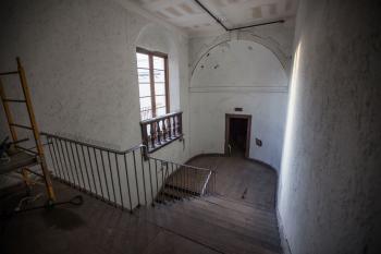 Fox Theatre, Fullerton, Los Angeles: Greater Metropolitan Area: Balcony Stairs from top