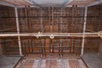 Fox Theatre, Fullerton: Grid from below