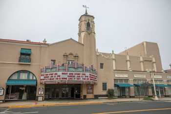 Hanford Fox Theatre, California (outside Los Angeles and San Francisco): Exterior from left, Daytime