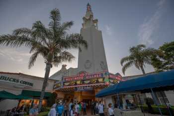 Regency’s Village Theatre, Westwood, Los Angeles: Greater Metropolitan Area: Exterior Box Office Day