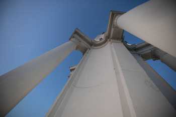 Regency’s Village Theatre, Westwood, Los Angeles: Greater Metropolitan Area: Tower Columns Closeup