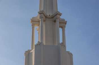 Regency’s Village Theatre, Westwood, Los Angeles: Greater Metropolitan Area: Tower: Mid Section