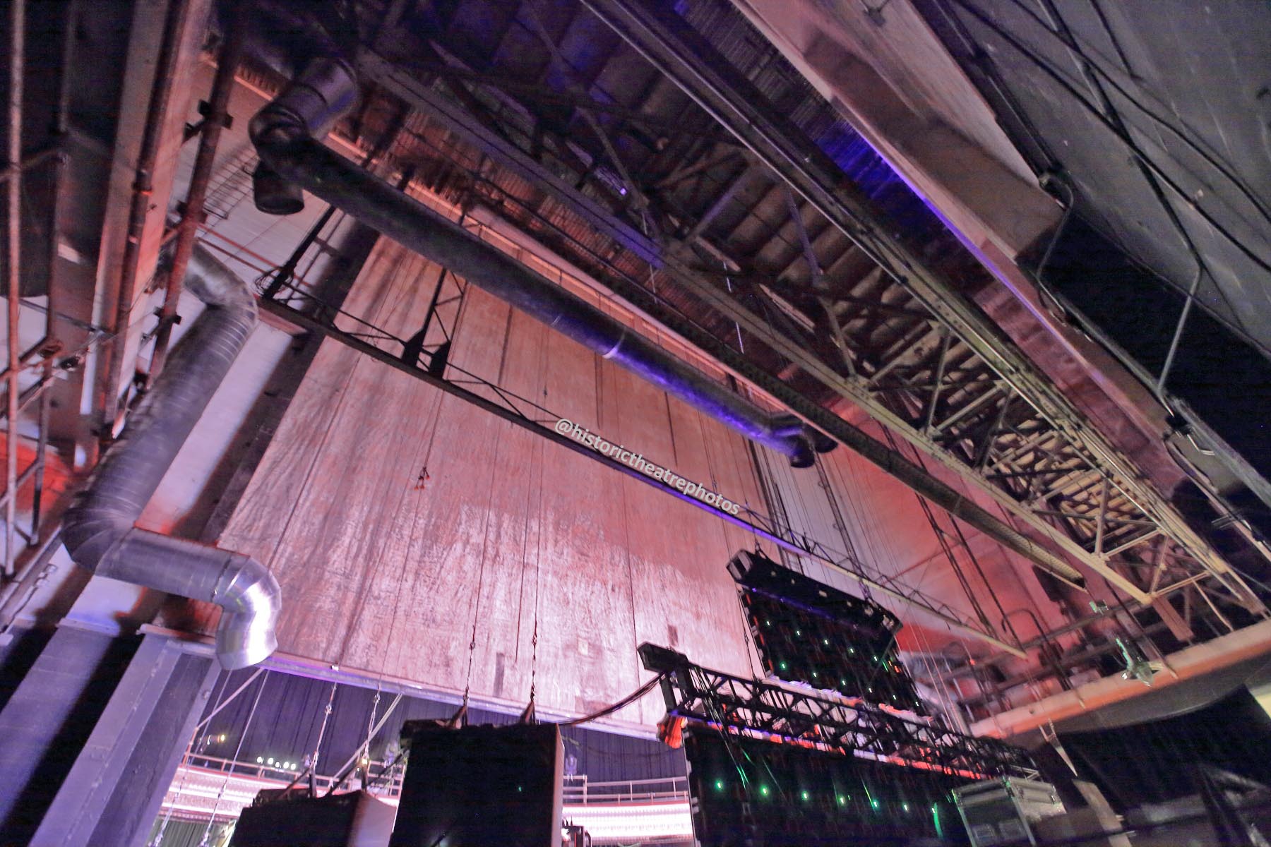 Globe Theatre, Los Angeles, Los Angeles: Downtown: Stagehouse from rear of Stage