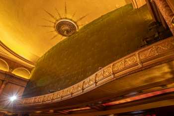 Grand Lake Theatre, Oakland, San Francisco Bay Area: Balcony Dividing Wall