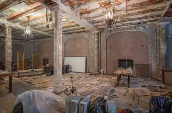 Kenosha Theatre, American Midwest (outside Chicago): Mezzanine Lobby