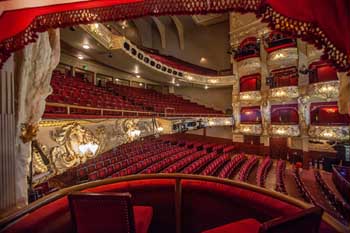 Auditorium from first level of Boxes