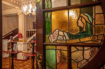 King’s Theatre, Edinburgh, United Kingdom: outside London: Door to Grand Circle Bar (right side)