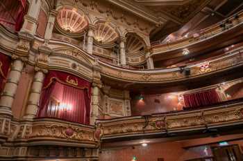 King’s Theatre, Glasgow: House Right, from Stalls