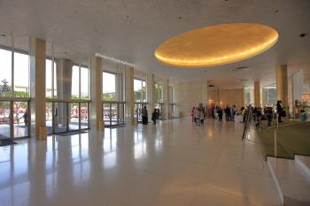 Los Angeles Music Center, Los Angeles: Downtown: Entrance Lobby