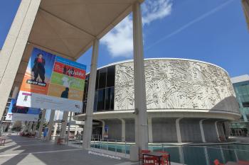 Los Angeles Music Center, Los Angeles: Downtown: Exterior