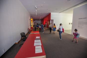 Los Angeles Music Center, Los Angeles: Downtown: Lobby from front