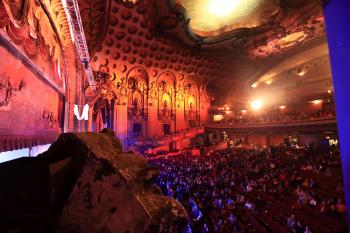 Los Angeles Theatre, Los Angeles: Downtown: Night on Broadway 2015