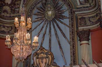 Los Angeles Theatre, Los Angeles: Downtown: Sunburst above Lobby Entrance