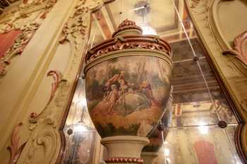 Los Angeles Theatre: Decorative Urn Closeup