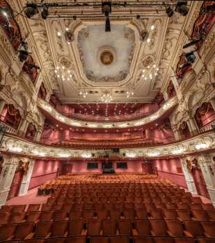 Lyceum Theatre, Sheffield, United Kingdom: outside London: Auditorium Panorama