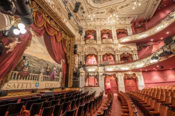 Lyceum Theatre, Sheffield, United Kingdom: outside London: View from Stalls House Left