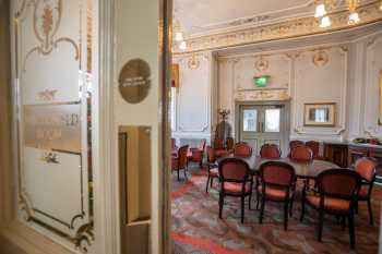 Lyceum Theatre, Sheffield, United Kingdom: outside London: MacDonald Room from Entrance