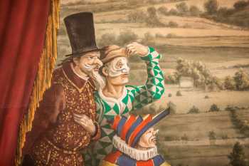 Lyceum Theatre, Sheffield, United Kingdom: outside London: Circus Figures