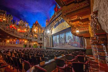 Majestic Theatre, San Antonio, Texas: Orchestra Right Under Boxes