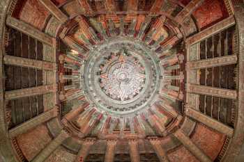 The Mayan, Los Angeles, Los Angeles: Downtown: Auditorium Centerpiece from below