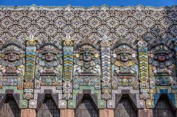The Mayan, Los Angeles: Façade above marquee