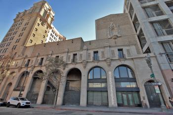 Million Dollar Theatre, Los Angeles, Los Angeles: Downtown: 3rd Street façade showing side of theatre and stagehouse