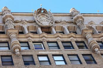 Million Dollar Theatre, Los Angeles, Los Angeles: Downtown: Roof-level façade detail