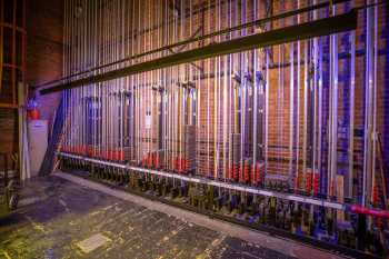 Missouri Theater, St. Joseph, American Midwest (outside Chicago): Counterweight Lockrail