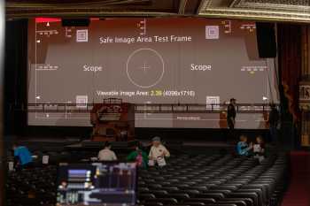 Orpheum Theatre, Los Angeles: Video Screen Alignment Test