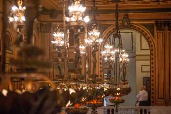 Orpheum Theatre, Los Angeles, Los Angeles: Downtown: Lobby Chandeliers