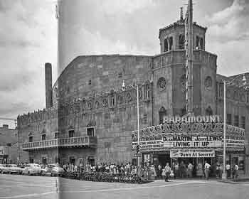 The theatre in 1954 as the Paramount Theater, courtesy <i>Kelly Beaton</i> (JPG)