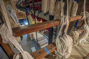 Orpheum Theatre, Wichita, American Midwest (outside Chicago): Pin Rail