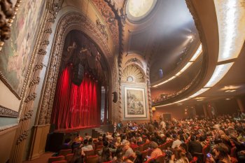 Palace Theatre, Los Angeles: Night On Broadway 2018 audience