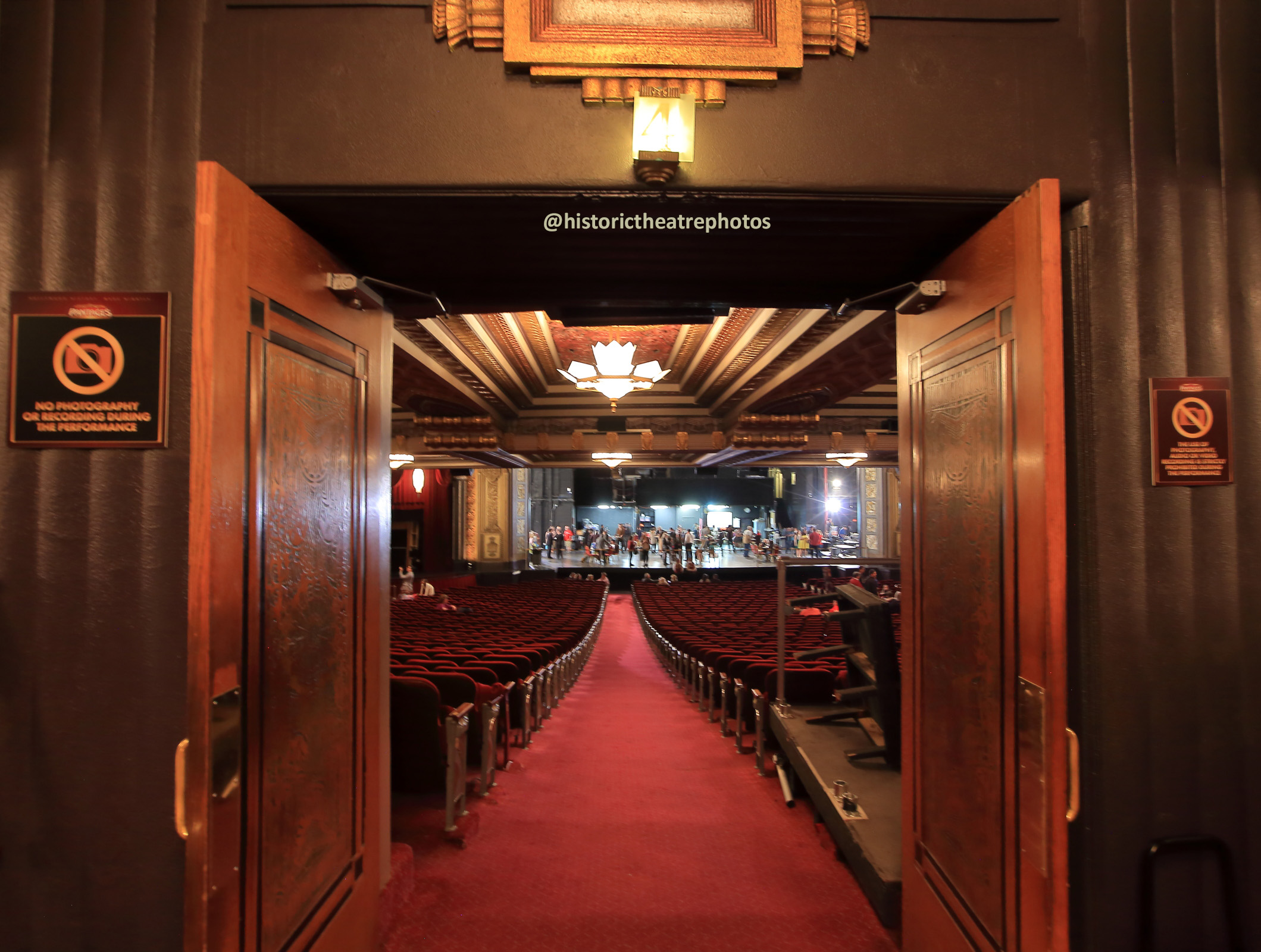 Pantages Theatre, Hollywood, Los Angeles: Hollywood: Orchestra Entrance Doors