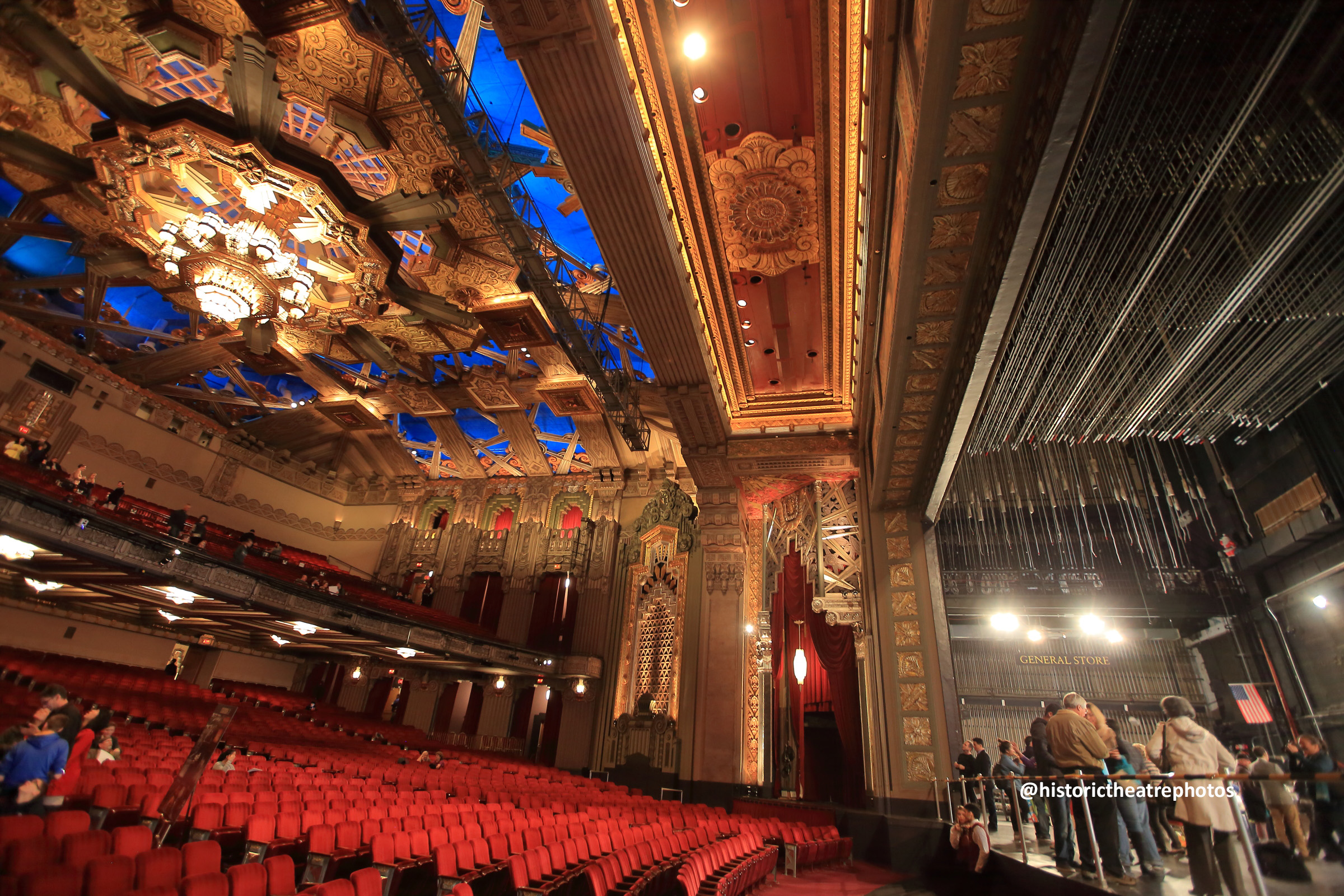 Pantages Theatre, Hollywood, Los Angeles: Hollywood: Orchestra from Right