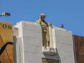 Pantages Theatre, Hollywood, Los Angeles: Hollywood: Façade Figure Closeup