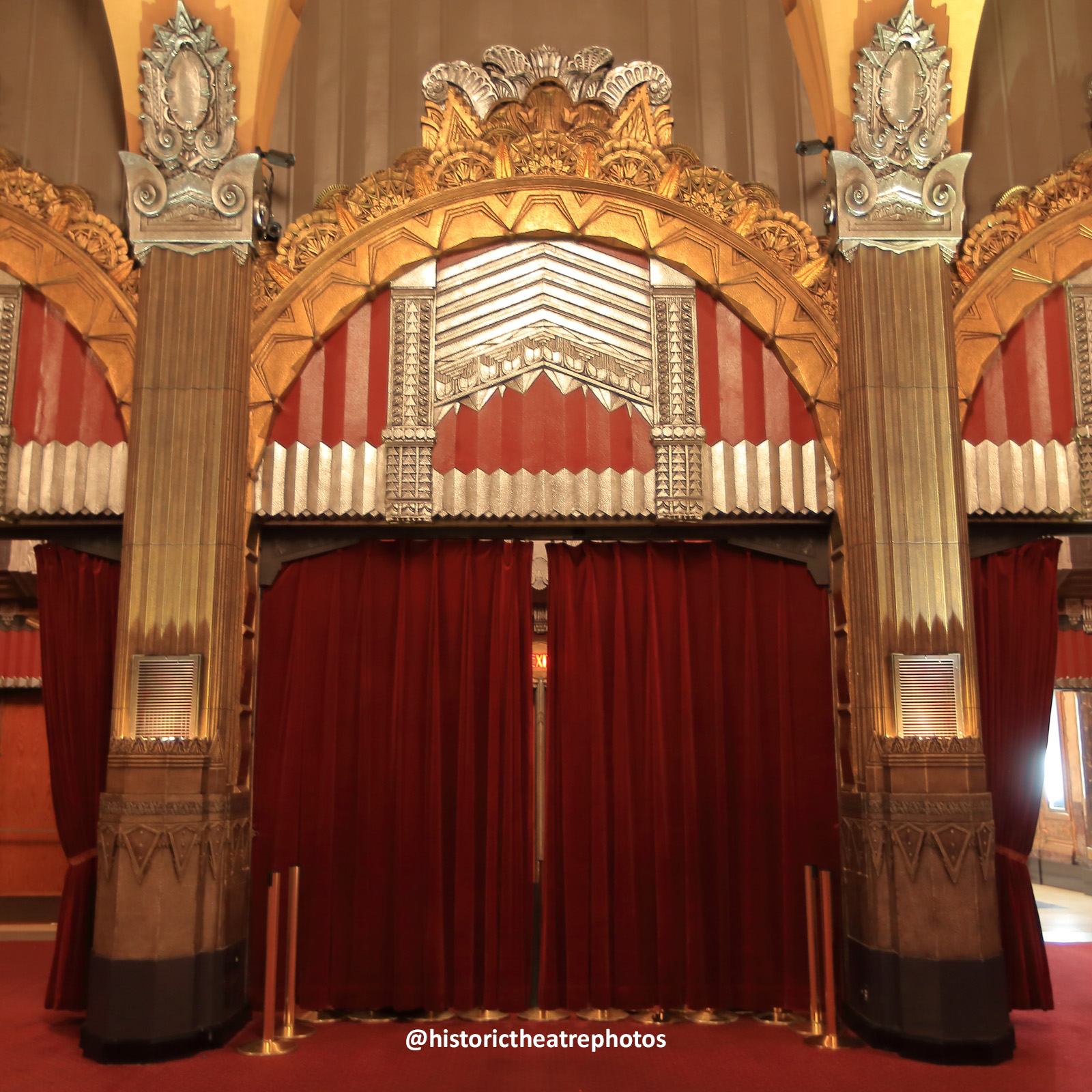Pantages Theatre, Hollywood: Grand Lobby Entrance from Exterior