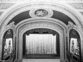 Auditorium post-renovation with opera boxes removed, courtesy <i>Russell Chalberg Collection</i> via the <i>Texas Historical Commission</i> (JPG)