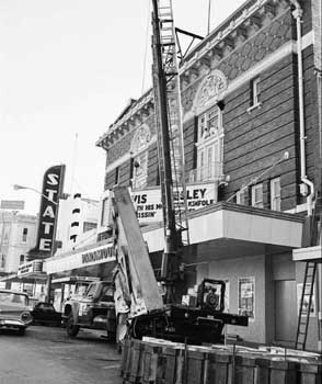 Removal of the vertical sign in late March 1964, courtesy <i>Austin American-Statesman Negative Collection</i> (JPG)