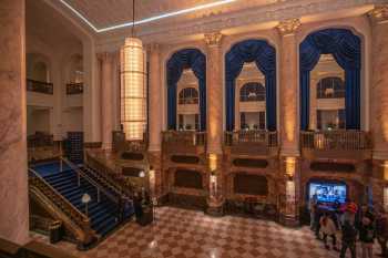 Brooklyn Paramount, New York City: Grand Lobby side from Mezzanine