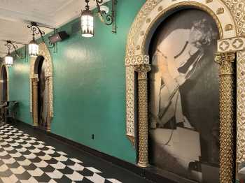 Brooklyn Paramount, New York City: Avena (Basement) Lounge