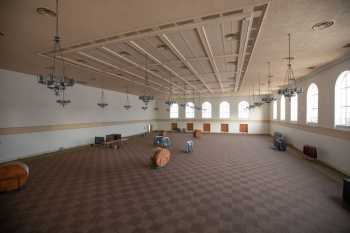 Pasadena Civic Auditorium, Los Angeles: Greater Metropolitan Area: Expo Hall from Right