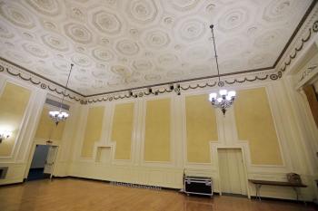 Pasadena Civic Auditorium, Los Angeles: Greater Metropolitan Area: Gold Room West Wall