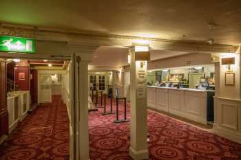 Edinburgh Playhouse, United Kingdom: outside London: Stalls (Main Floor) Bar