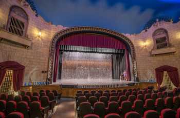 Poncan Theatre, Ponca City, American Midwest (outside Chicago): Orchestra Left