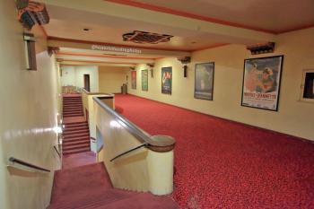 Rialto Theatre, South Pasadena: Balcony Lobby